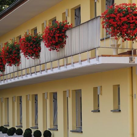 كابيلين Hotel Drive In Motel المظهر الخارجي الصورة